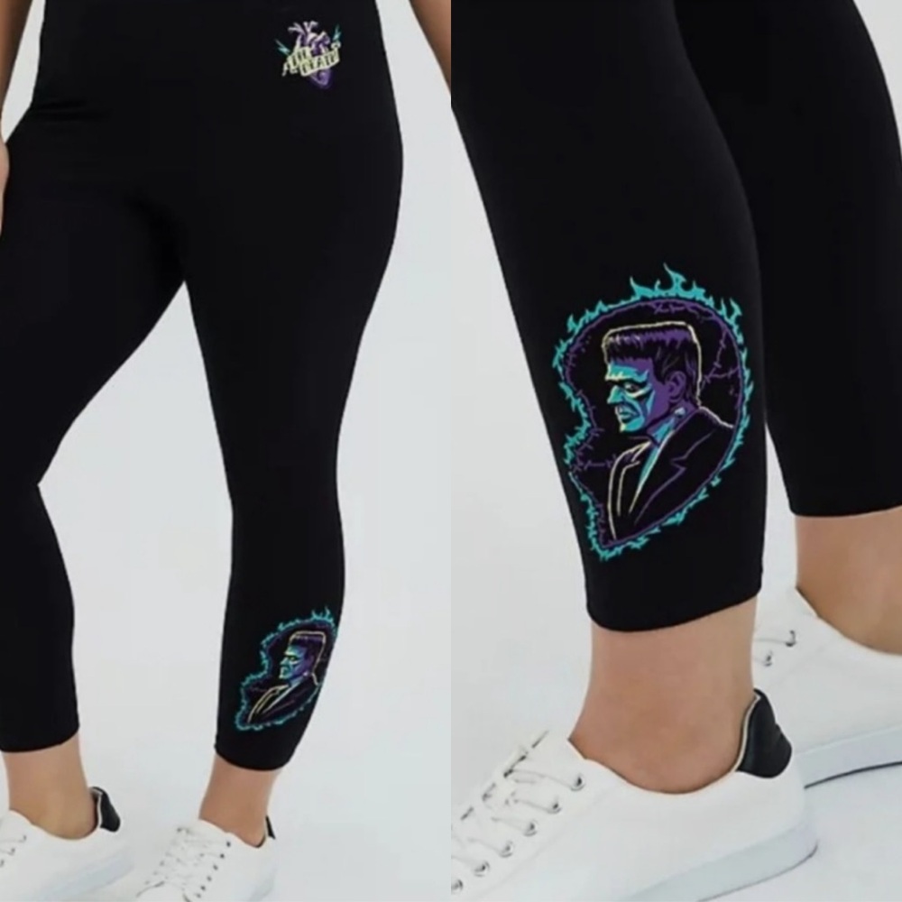 Torrid Universal Monsters Frankenstein Heart Crop Legging Halloween